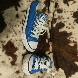Kids converse